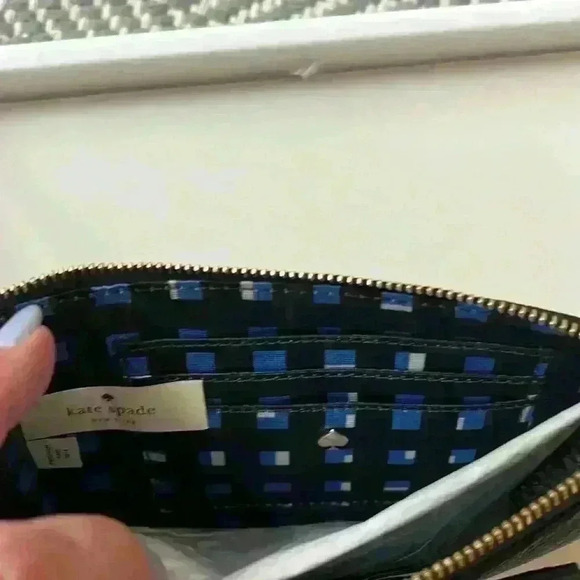 Vintage new with tags Kate Spade north court bow wristlet in black - Picture 4 of 5